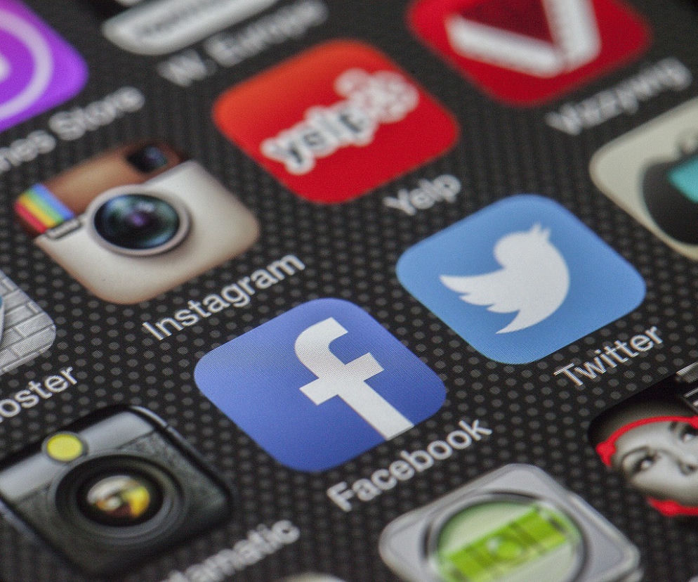 Facebook szuka pracowników do biura w Warszawie