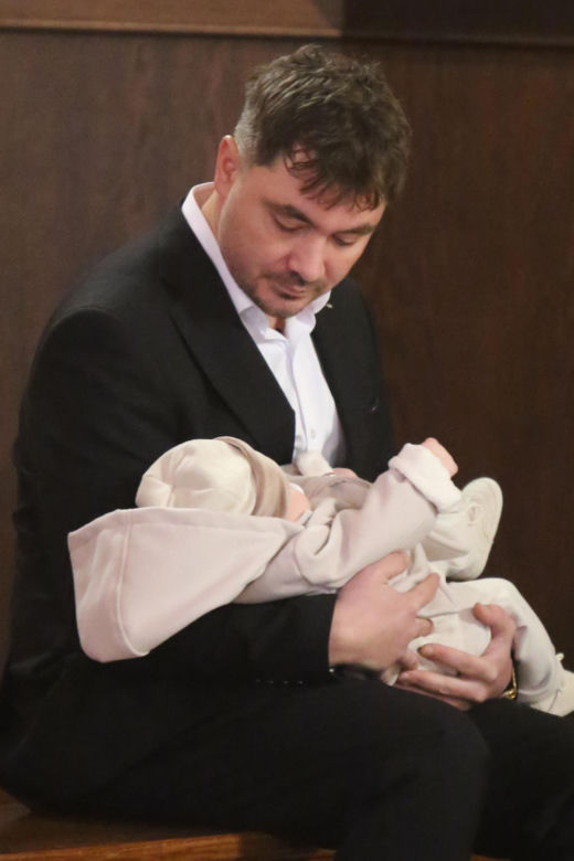 Daniel Martyniuk na chrzcinach syna