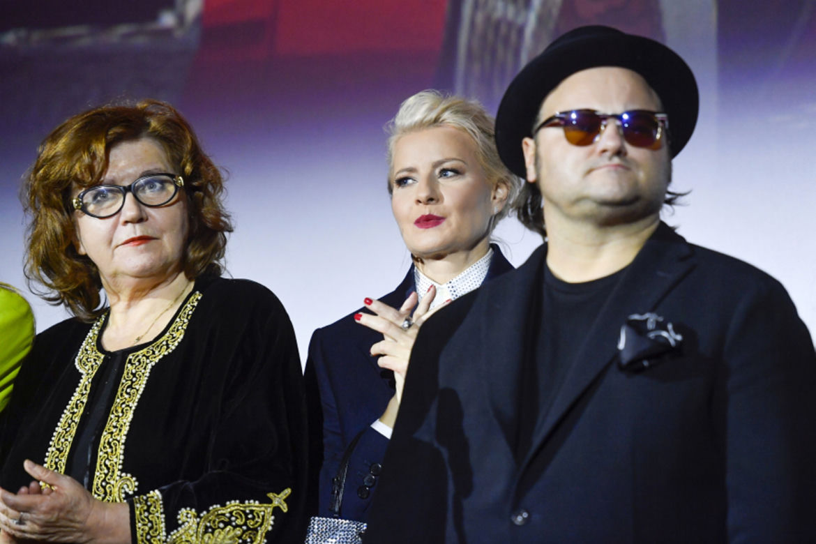 Premiera filmu „Gdzie diabeł nie może, tam baby pośle”. Dominika Gwit skradła show!   
