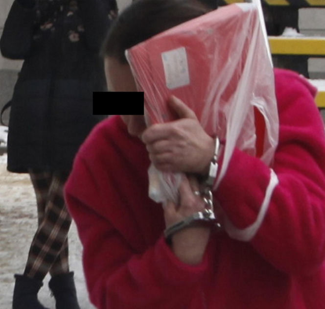 Wyrodna matka zgotowała Julce piekło. Latami wypalała jej kwasem rany na skórze!