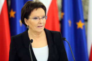 „Ewa Kopacz lokowała pieniądze w Amber Gold”. Jest odpowiedź byłej premier!