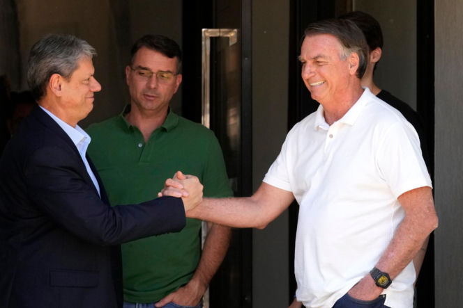 Był prezydent próbował uciec z aresztu! Użył lutownicy