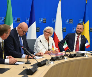 wicepremier - minister obrony narodowej Władysław Kosiniak-Kamysz wziął udział w spotkaniu ministrów obrony NATO w Brukseli