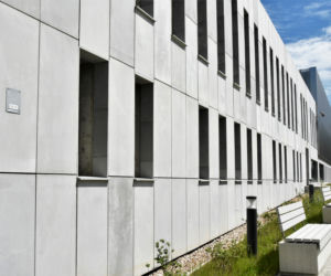 Budowa Muzeum Pamięci Sybiru w Białymstoku na półmetku