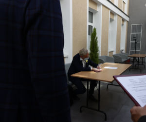 Robert Biedroń oddał osocze