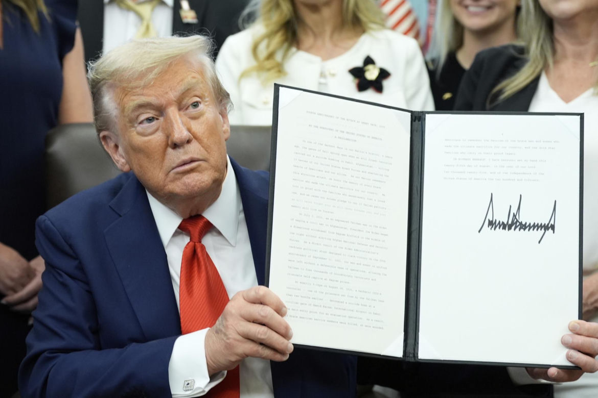 Donald Trump ma kłopoty ze zdrowiem. Nowe zdjęcia wywołały niepokój