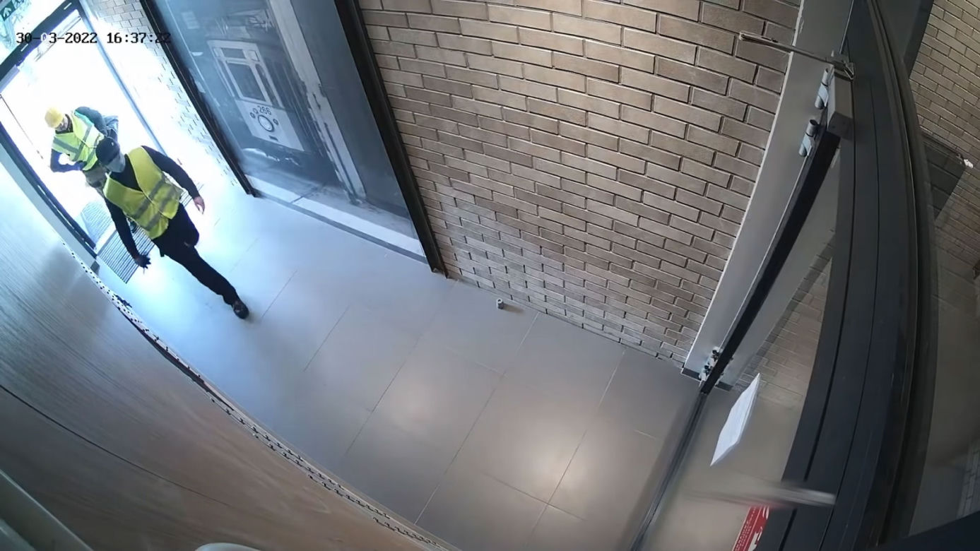 Parszywi złodzieje okradli Ukrainki na 65 tysięcy złotych! Czy to oni? Szuka ich policja!