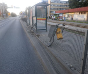 Sprawcami dewastacji przystanków są zazwyczaj pijani awanturnicy i kierowcy