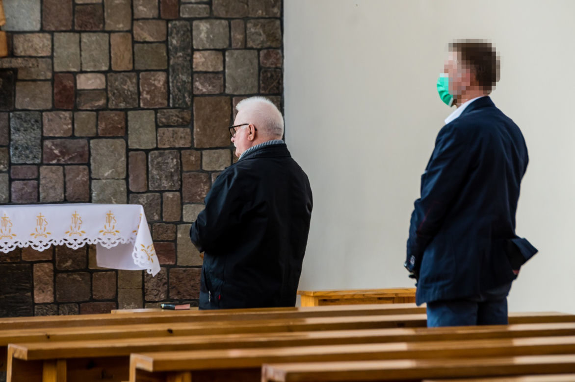 Koronawirus w Trójmieście. Ochroniarze Lecha Wałęsy w maseczkach