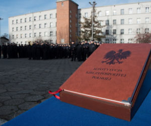 Nowi policjanci w śląskim garnizonie. Złożyli ślubowanie