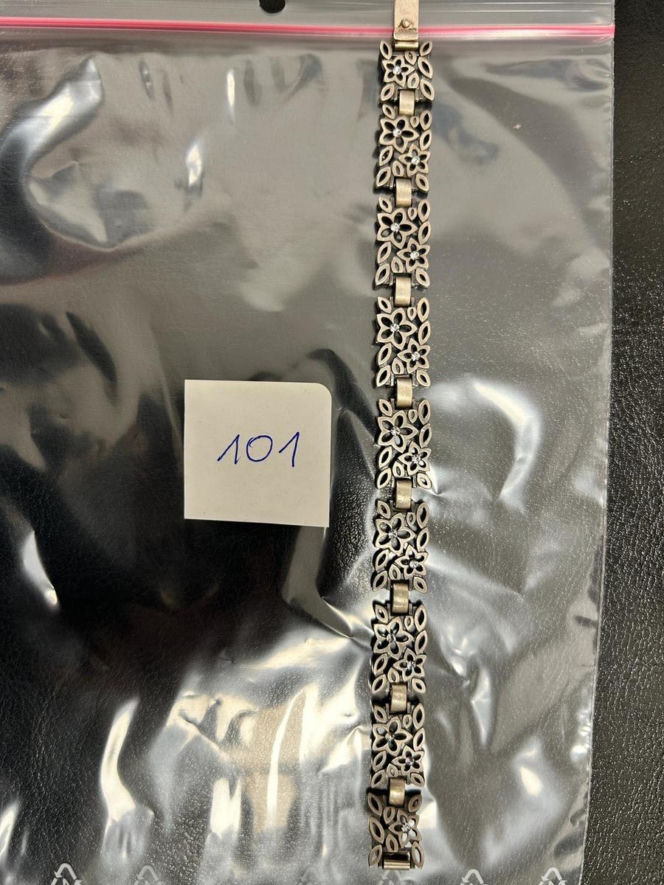 Rozpoznajesz te błyskotki? Policja poszukuje właścicieli bizuterii i kosztowności