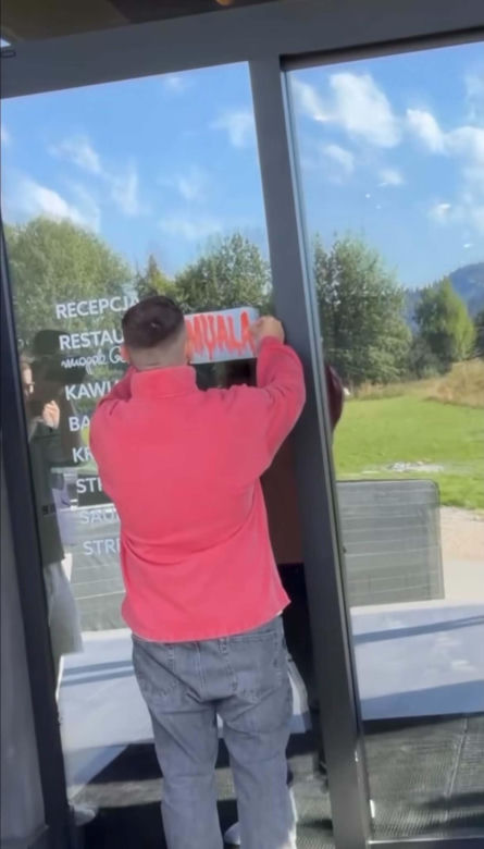 Książulo przyznał Gessler naklejkę MUALA