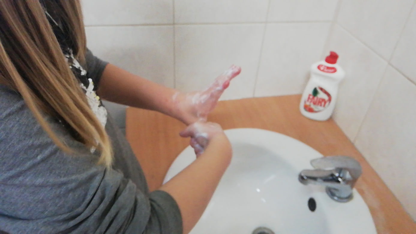 Radomskie przedszkolaki pokazują jak uchronić się przed koronawirusem [FOTO, WIDEO]