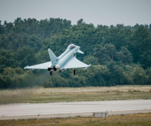 Luftwaffe stawia na nowe myśliwce. Pierwszy Eurofighter Tranche 4 oblatany