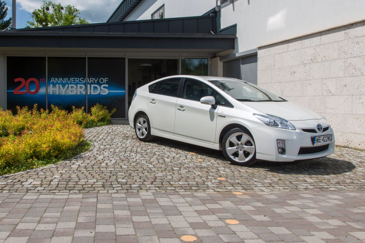 Toyota Prius Hybrid III generacja