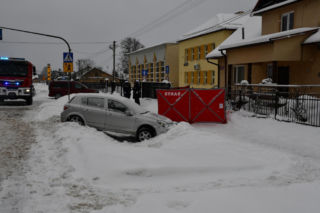 Tragedia pod kościołem. Senior najechał na 6-latka