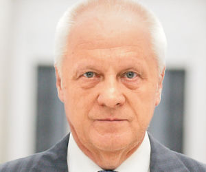 Jest praca, ale tylko  dla rodzin polityków
