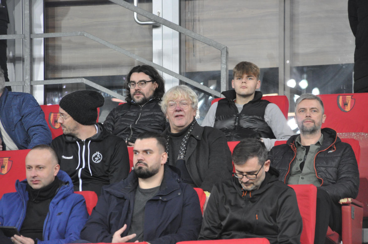 Korona Kielce - Legia Warszawa. Zdjęcia kibiców na Suzuki Arenie