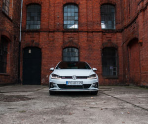Volkswagen Golf 2.0 TSI GTI Performance 245 KM