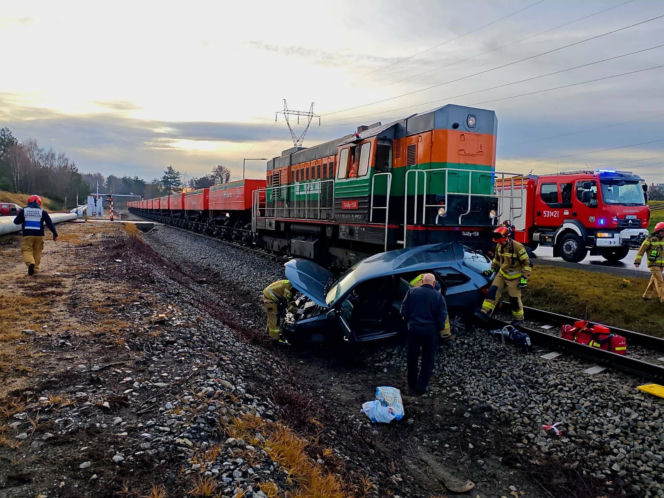 Polkowice. Wypadek na przejeździe kolejowym