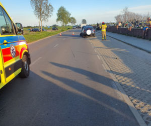 Tragedia pod Radomiem! Audi wjechało na chodniku w dwie kobiety. Jedna nie żyje [ZDJĘCIA]