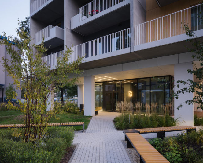 Kolejowa 19 w Warszawie, RISKARCH