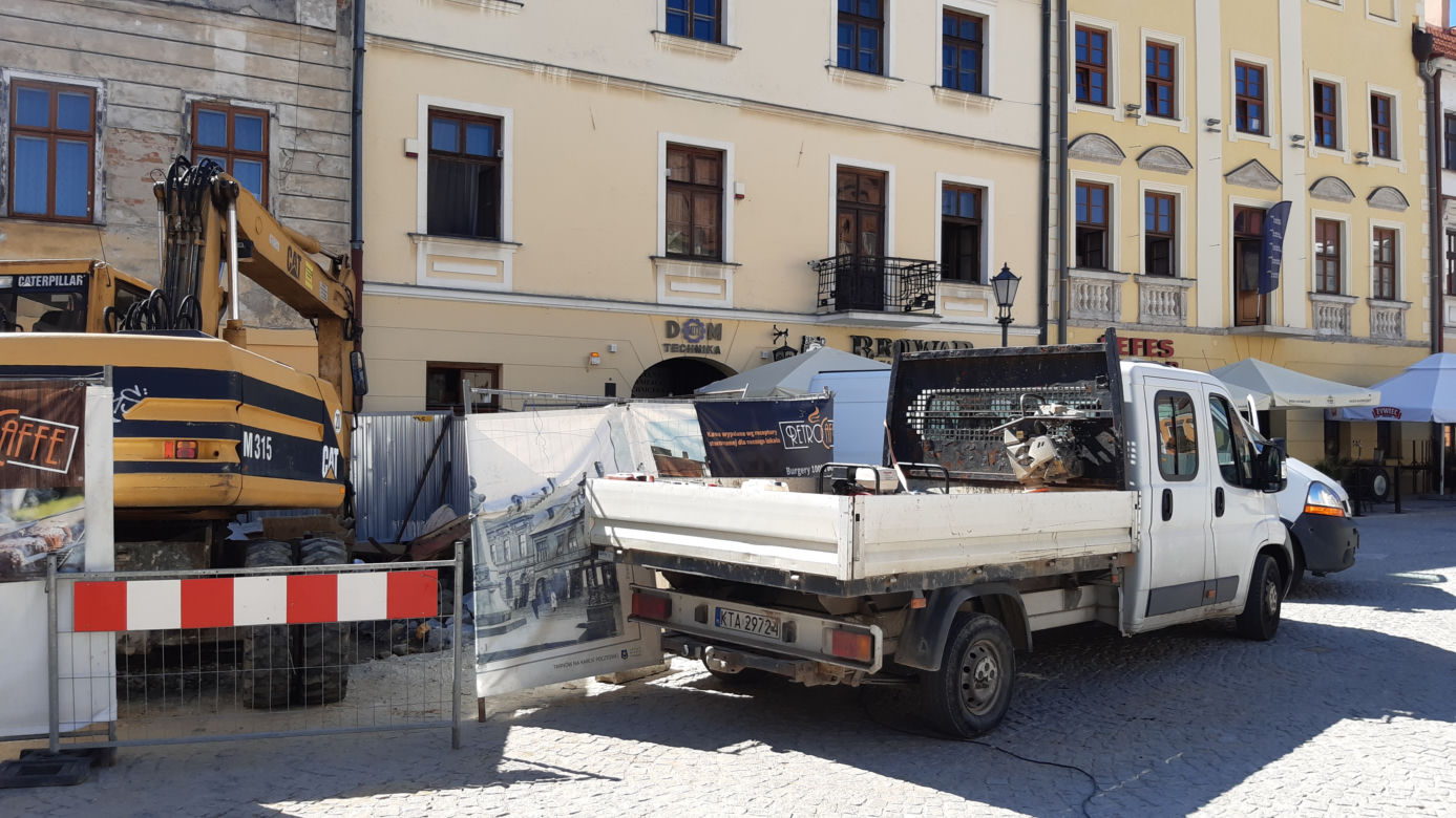 Remont Rynku w Tarnowie przedłuża się
