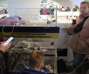 Dworzec Centralny pęka w szwach od ukraińskich uchodźców