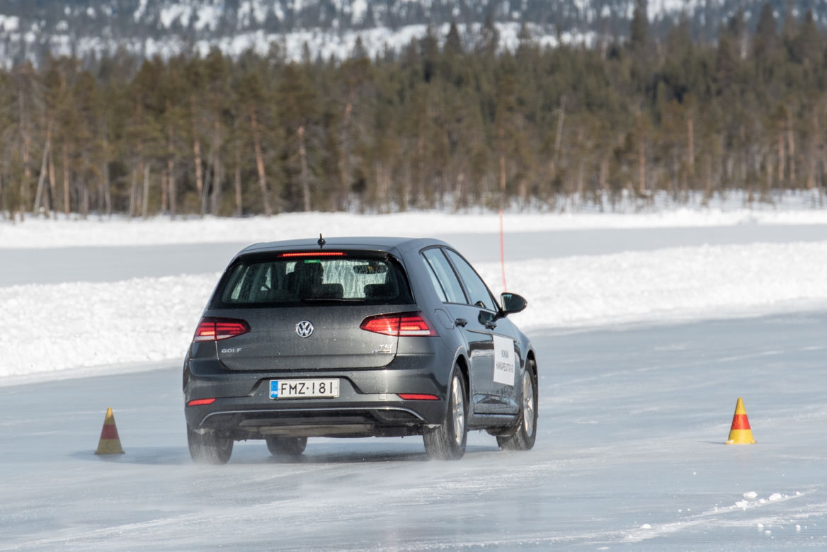 Nokian WR Snowproof - Test opony zimowej