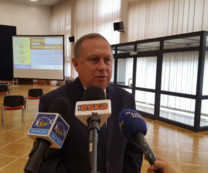 Przekazanie czeków potwierdzających dofinansowanie z Funduszu Dróg Samorządowych w subregionie tarnowskim