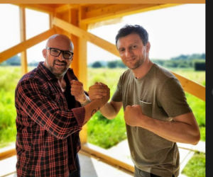 M jak miłość po wakacjach 2021. Bartek (Arkadiusz Smoleński), Andrzejek (Tomasz Oświeciński)
