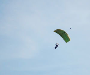 Skydive Chełm: Oderwij się od ziemi i wyskocz!