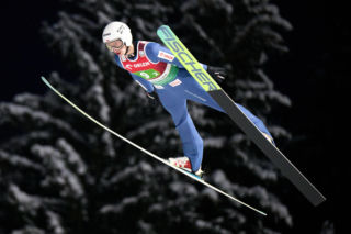 O której godzinie skoki dzisiaj? W poniedziałek 16 lutego 2026 konkurs duetów na igrzyskach!