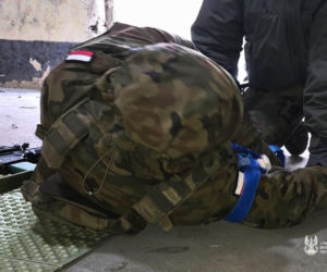 Podlascy terytorialsi doskonalili swoje umiejętności. Kilkunastokilometrowy marsz i ćwiczenia z ratownictwa