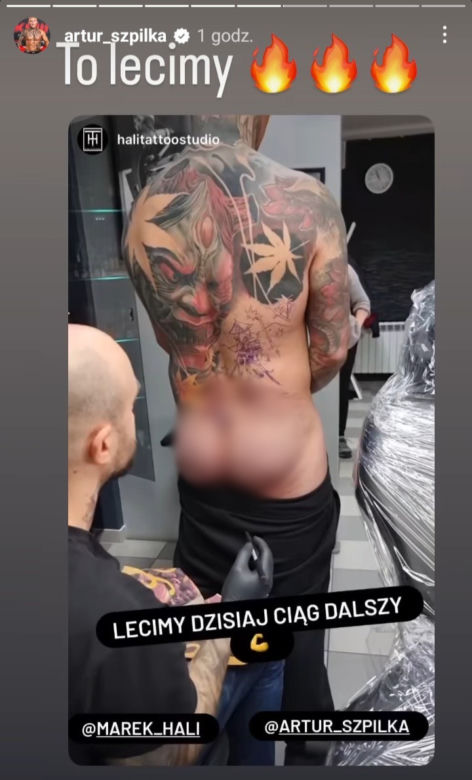 Artur Szpilka pokazał gołe pośladki