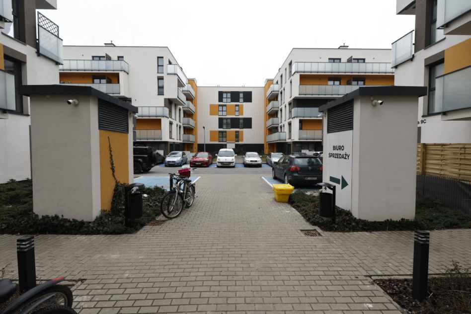 Warszawa, format: Deweloper postawił domy na Mleczarskiej. Cofnięto mu pozwolenie na budowę