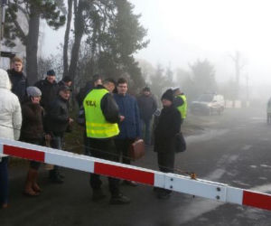 1 Tragiczny wypadek na ul. Moryca w Piotrkowie Trybunalskim. Pociąg staranował osobówkę