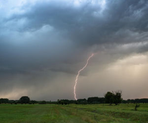 Załamanie pogody z burzami i deszczem to kwestia godzin! Podali wszystkie szczegóły