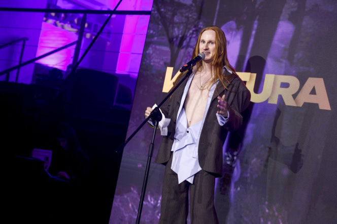 Dominik Więcek stylizuje gwiazdy. To on ubierze Szemplińską na Eurowizję. Kim jest?