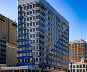 Biurowiec PKO na rogu Marszałkowskiej i Nowogrodzkiej w Warszawie