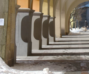  Śliski jak tafla lodu rynek w Tarnowie 