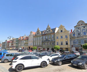 To jedno z najpiękniejszych miast na Dolnym Śląsku. Leży na skale i zachwyca widokami!