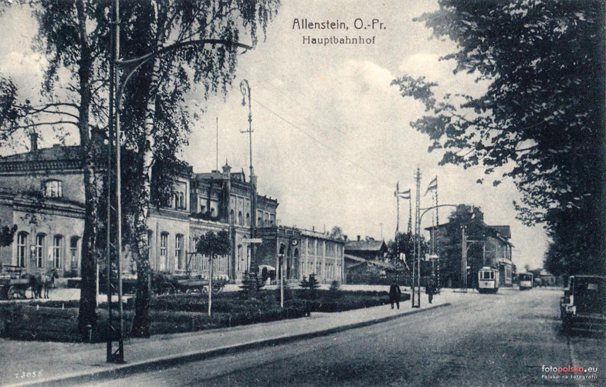 Tak zmieniał się dworzec Olsztyn Główny. Po dawnej wieży zegarowej nie ma znaku
