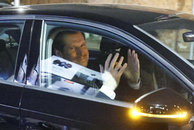 Koniec spotkania PiS na Nowogrodzkiej