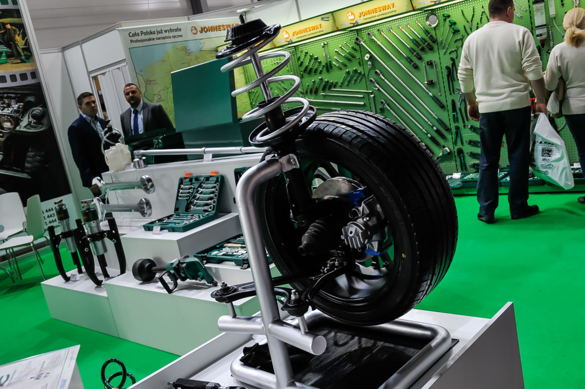 Bezpieczeństwo, warsztat i ciekawostki na Poznań Motor Show 2018