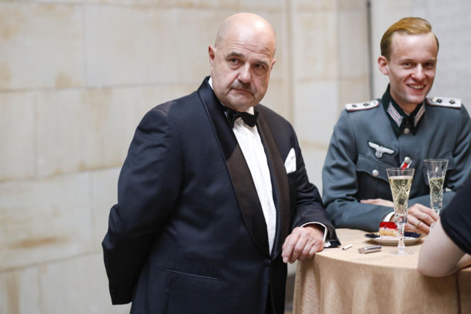 Tak Cezary Żak wyglądał na początku kariery. Niezwykła metamorfoza gwiazdora "Miodowych lat"