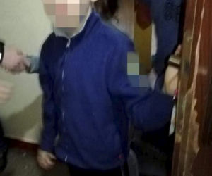 17-letni sąsiad zgwałcił jej synka