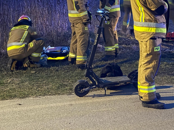Nastolatek przejechany przejechany przez ciągnik w Wilanowie! Dwóch 14-latków na hulajnodze zderzyło się z traktorem