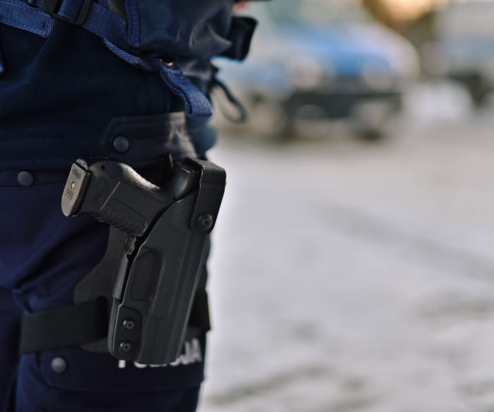 Zgierz. Śmierć policjanta w komendzie. Znaleziono ciało z raną postrzałową