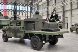 Program San to antydronowy „szwajcarski scyzoryk”? Premier i Szef MON na podpisaniu umowy